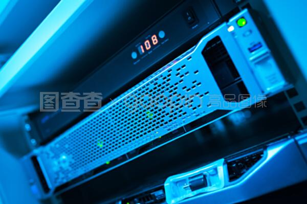 網絡服務器與云計算裝備技術服務 數字化轉型的雙引擎